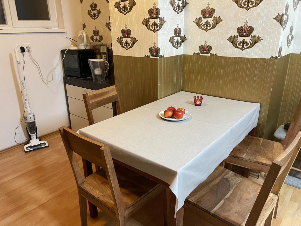 Sweet Apartment Братислава Екстер'єр фото